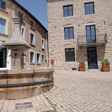 La Batisse Du Velay Hotell Saint-Didier-en-Velay Exteriör bild